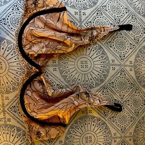 Women’s Lacey bra
